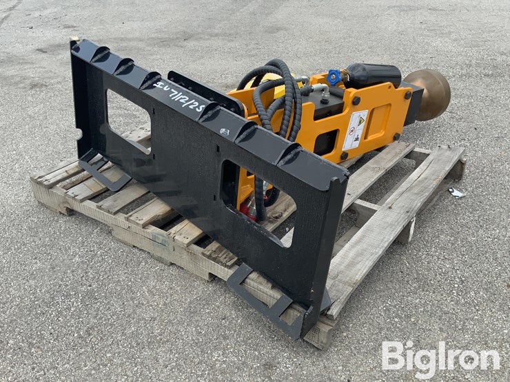 2025-giyi-680-skid-steer-post-driver-image-5