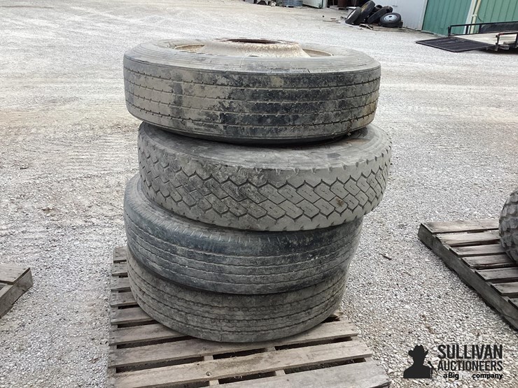 285/75r24.5-tires-&-rims-image-8