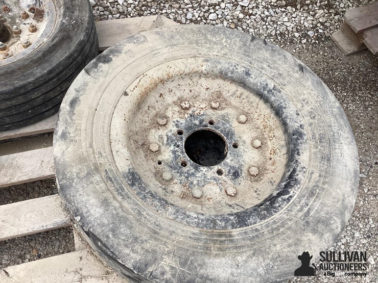 2775x375-14.5-tires-&-rims-image-17