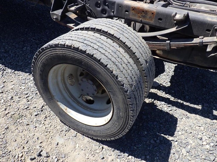 2009-ford-f550-image-25