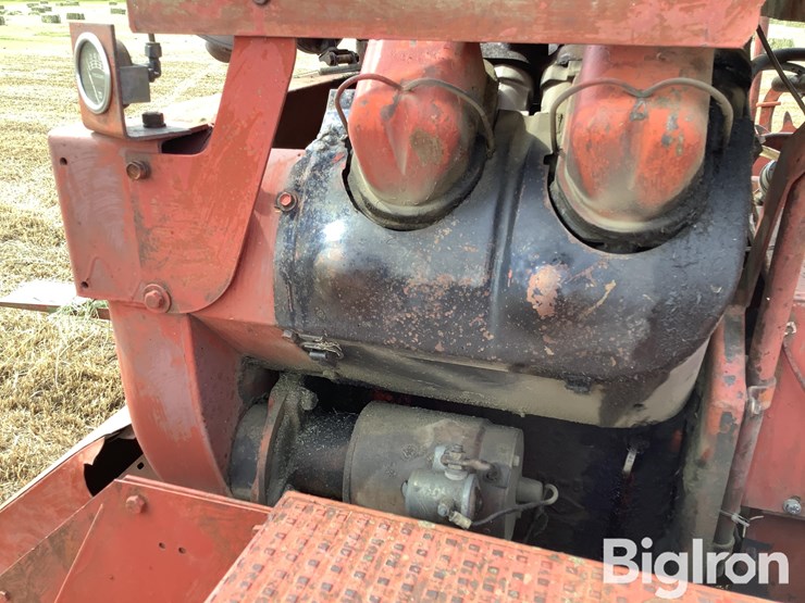new-holland-1280-small-square-baler-image-13