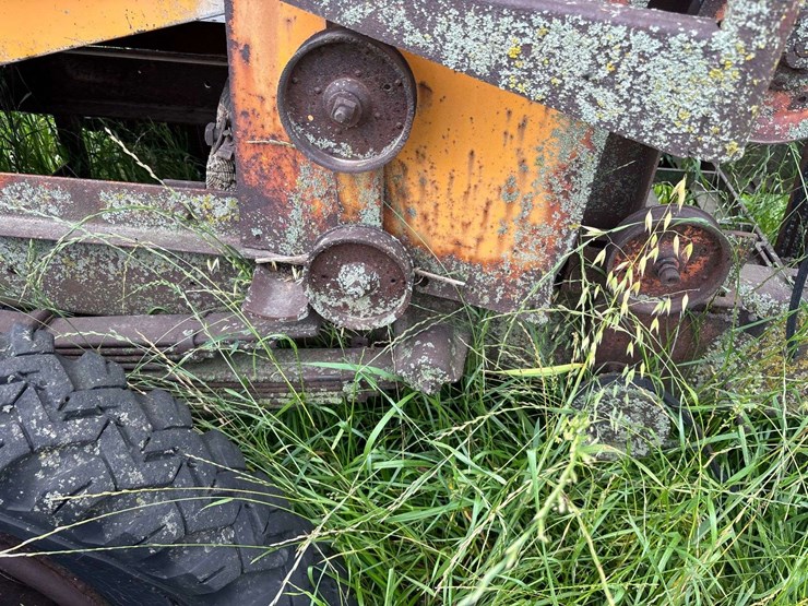 chevy-400-truck-with-minneapolis-moline-corn-sheller-image-77