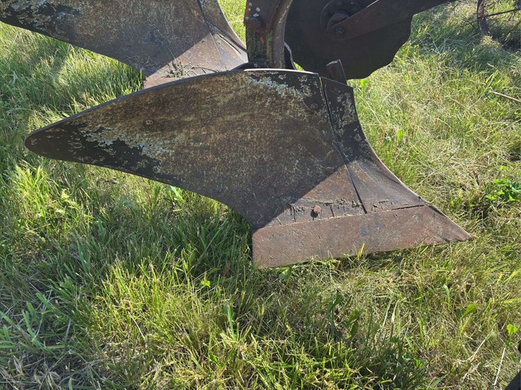 ji-case-pull-type-plow-image-15