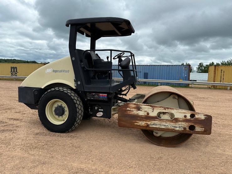 2002-ingersoll-rand-sd70d-image-5