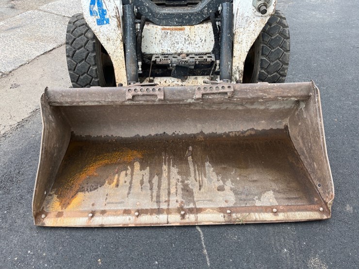 2019-bobcat-s570-image-8