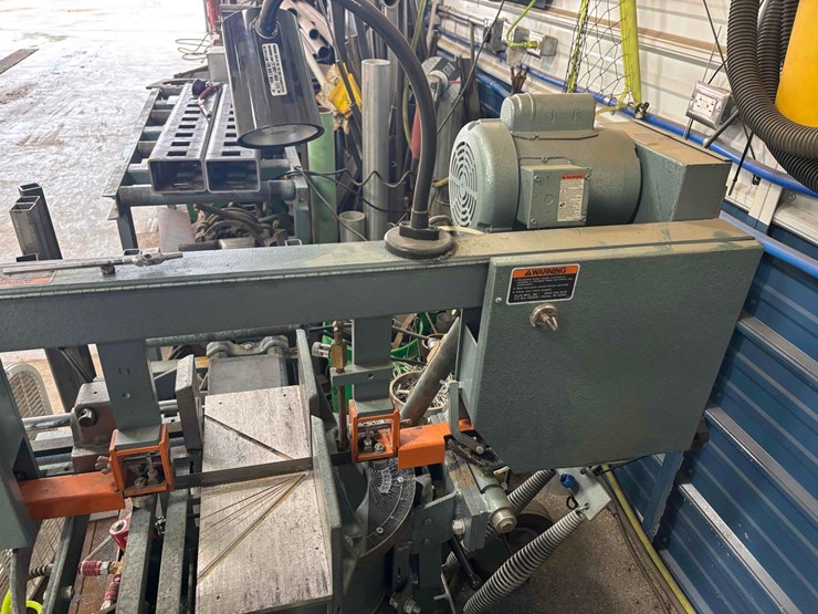 ellis-1600-band-saw-image-3