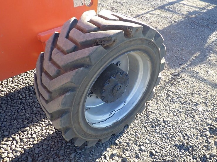 2007-jlg-800s-image-38