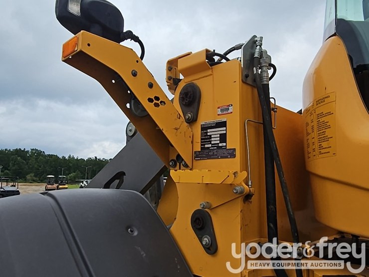 2020-volvo-l60h-image-27