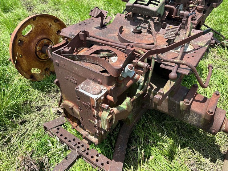 john-deere-720-standard-diesel-image-28