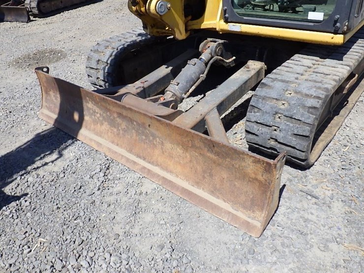 kobelco-sk85cs-3e-image-13