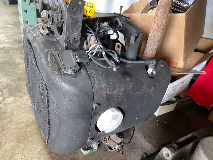 #2113-•-kohler-2-cylinder-engine-(cw)-image-4