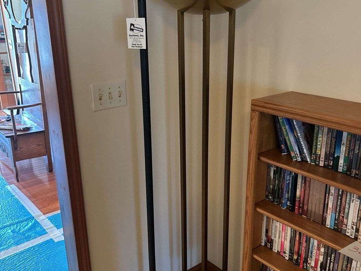 (2)-floor-lamps-image-5