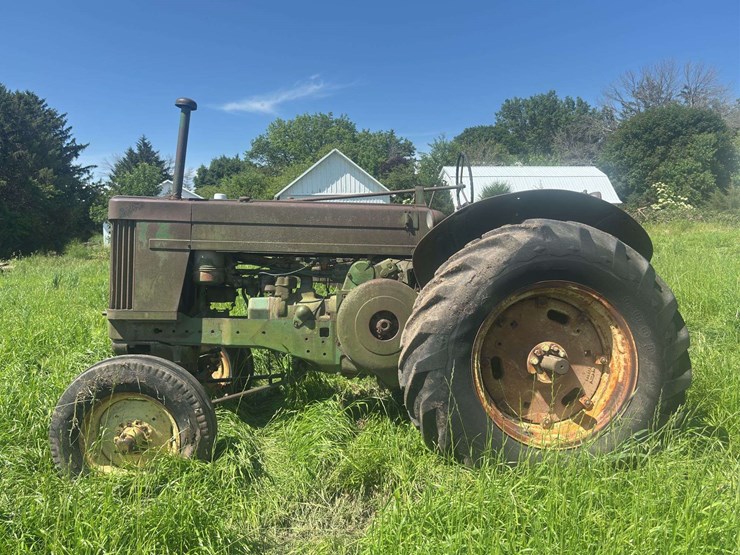 john-deere-70-image-2