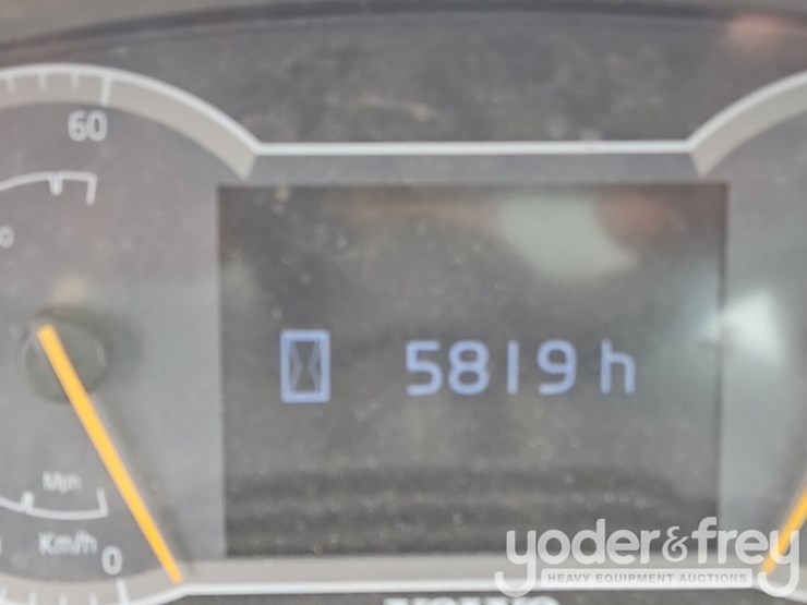 2019-volvo-l60h-image-46