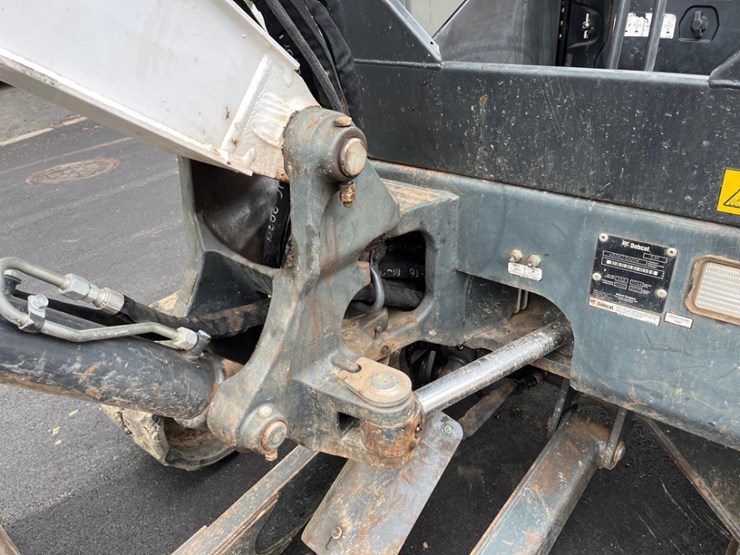 2021-bobcat-e35-image-12
