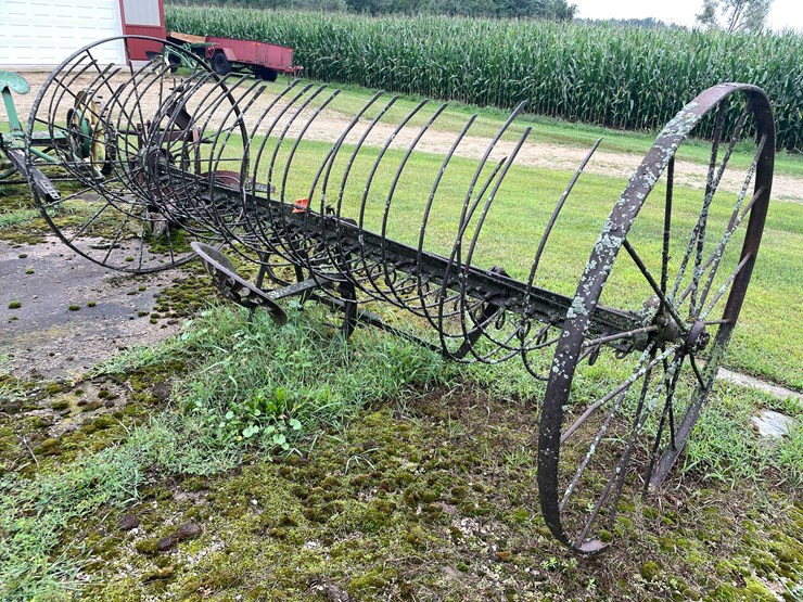 #7493-•-antique-hay-cutter-image-5