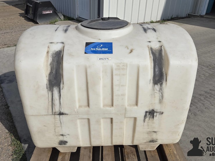 ace-roto-mold-200-gal-poly-tank-image-1