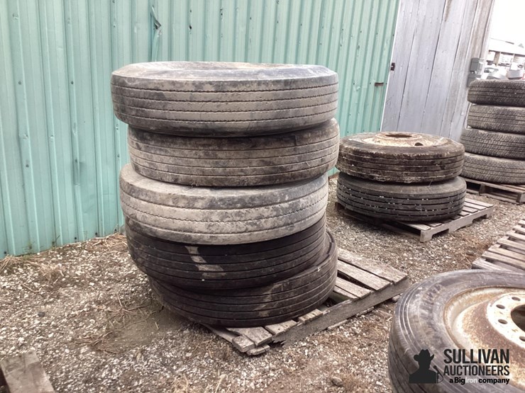 11r24.5-tires-image-4