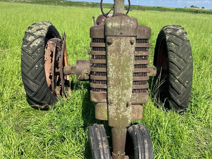 john-deere-model-b-image-8