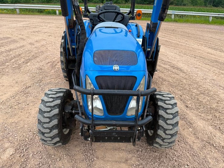 2010-new-holland-boomer-30-image-23