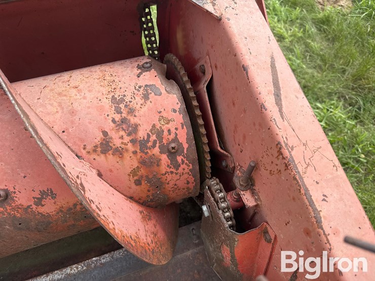 hesston-1014-image-15