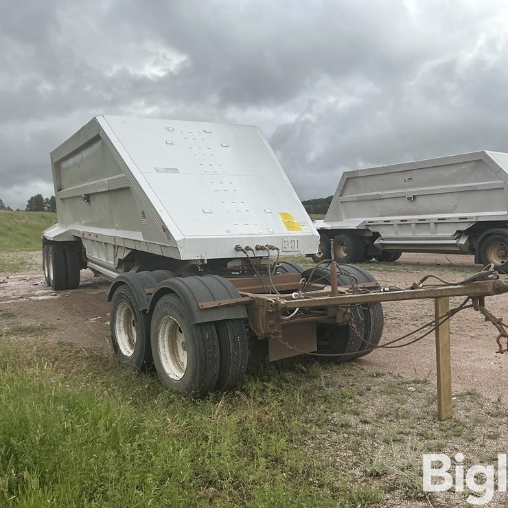 2003 TRAVIS 35 FT