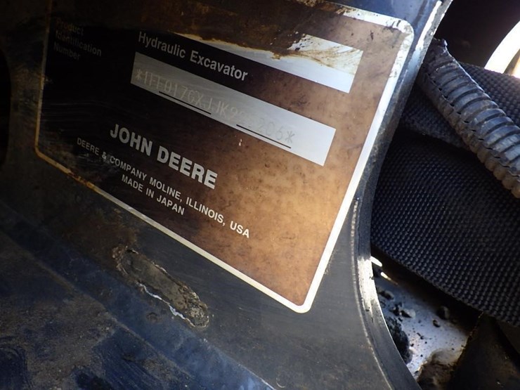 2019-deere-17g-image-41