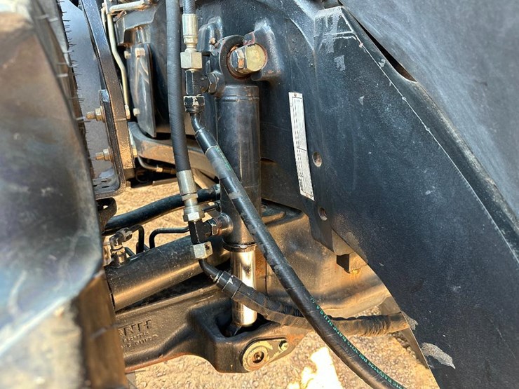 2015-case-ih-magnum-315-image-37