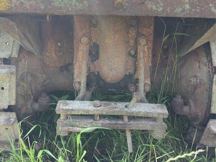 caterpillar-ten-crawler-image-39