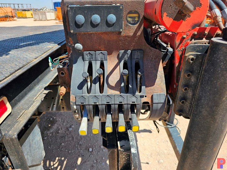 2003-international-durastar-4300-image-11