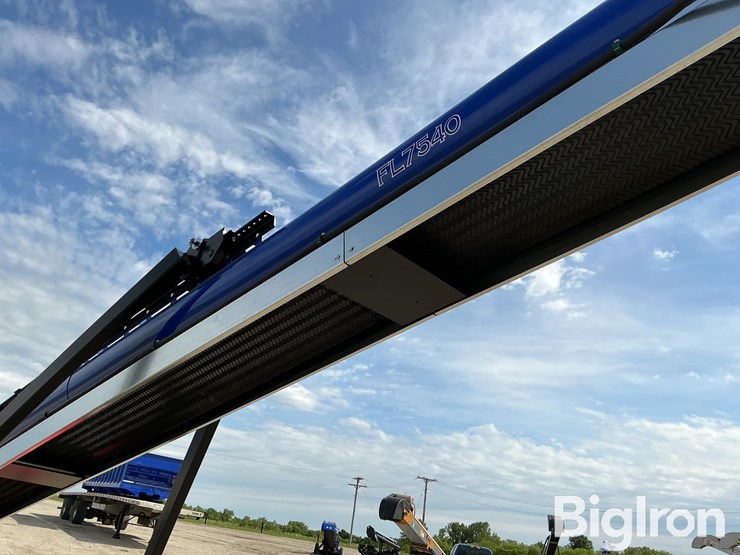 2025-usc-fl75m40-self-moving-conveyor-image-13