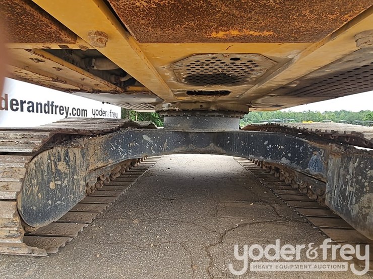 2011-deere-250g-lc-image-48