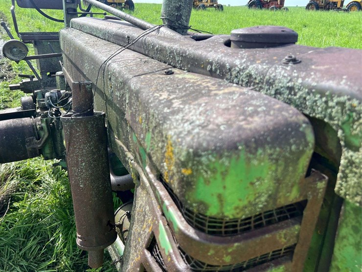 john-deere-model-b-image-11