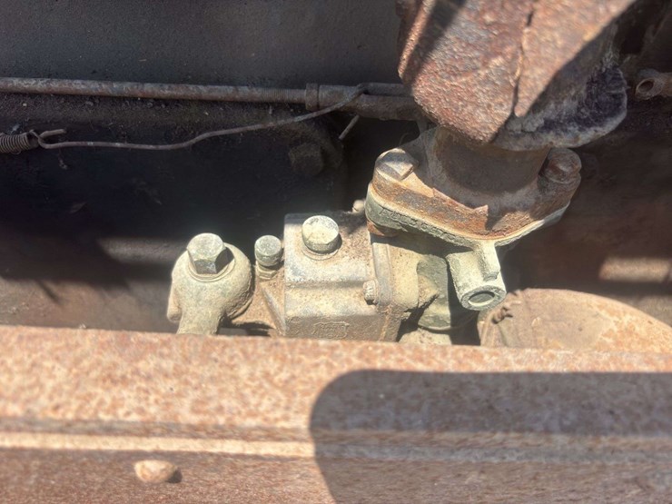 caterpillar-twenty-crawler-image-37