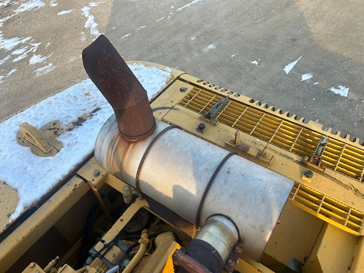 2005-deere-450-lc-image-50