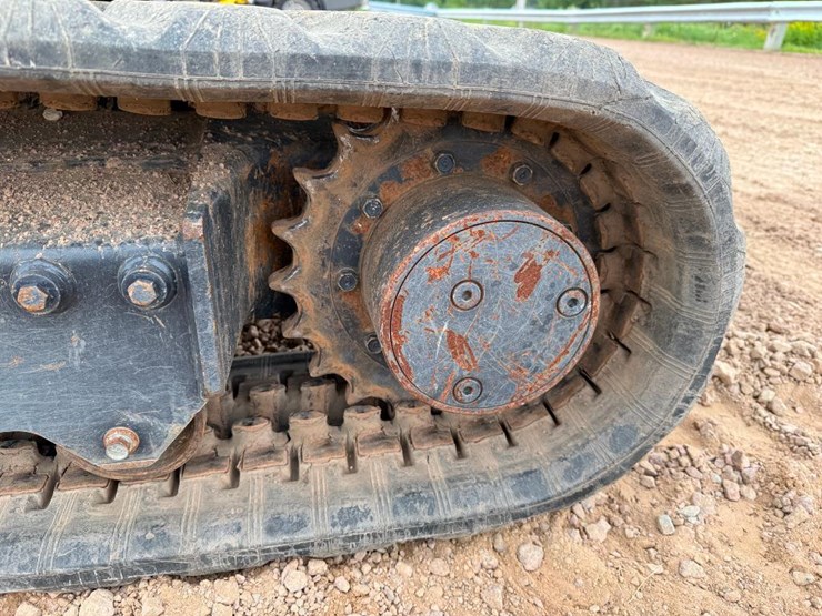 2021-kubota-kx71-3-image-11