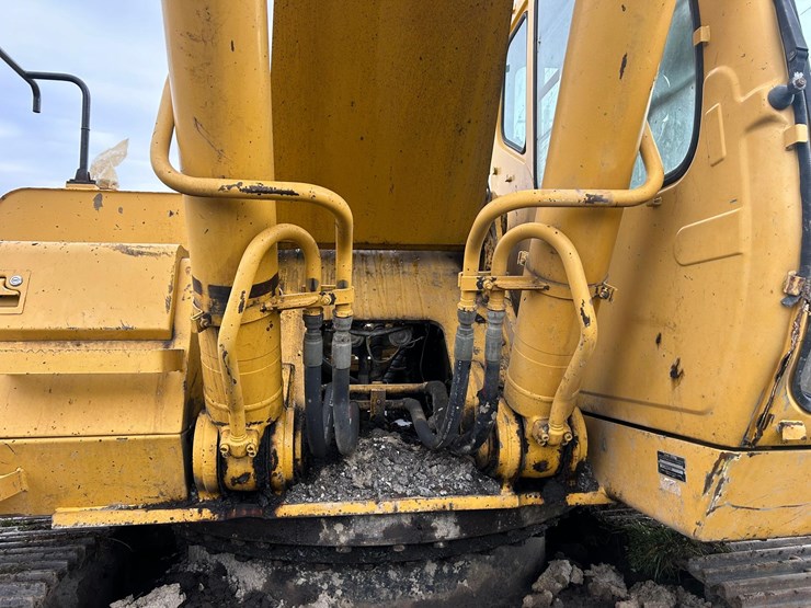2000-deere-330-lc-image-16
