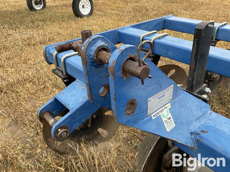 blu-jet-track-master-image-12