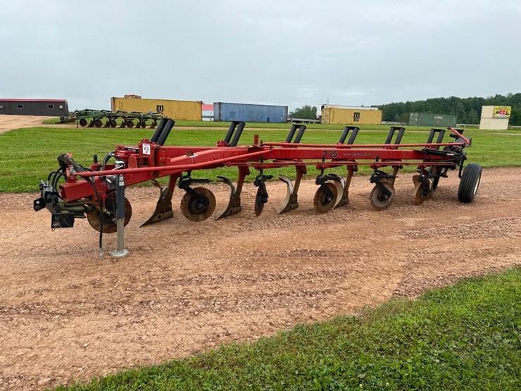 case-ih-735-image-4