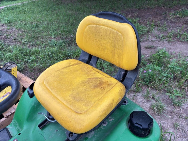 john-deere-x300-image-46