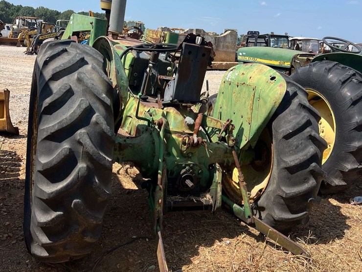 john-deere-tractor-w/-loader-*inop-image-3