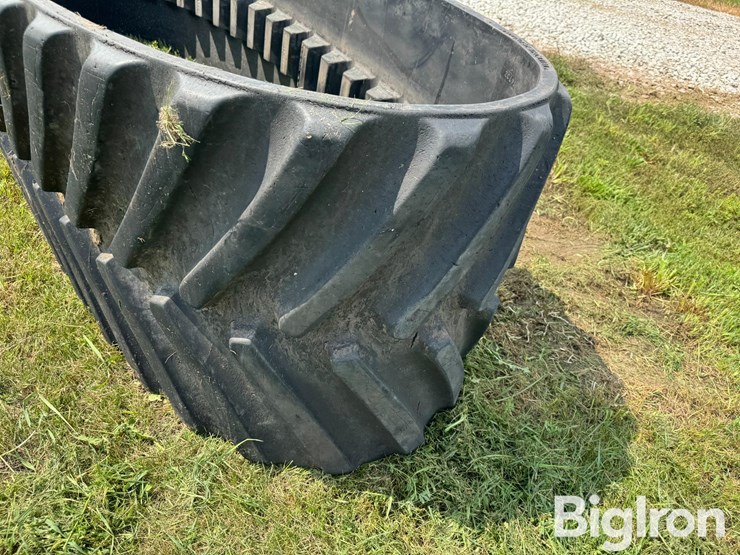 goodyear-30"-quad-track-track-image-9