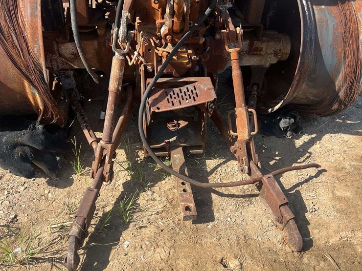 2013-new-holland-t4.95-image-17