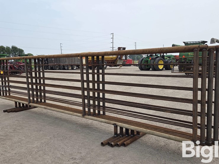 24'-free-standing-panels-(bid-per-unit)-image-1