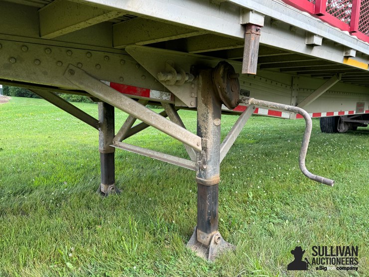 2013-reitnouer-t/a-side-dump-sugar-beet-trailer-image-9