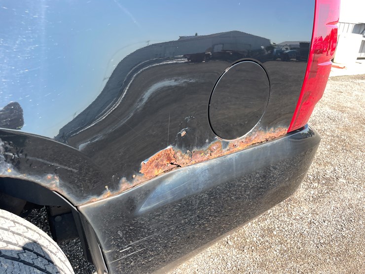 #6288-•-2008-chevy-suburban-(has-wi-title)-image-42