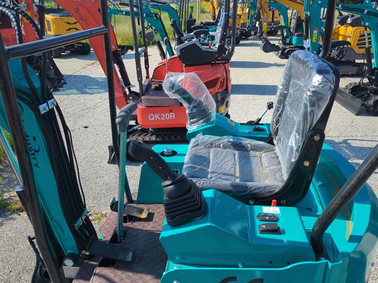 cfg-industrial-mini-excavator---h15r---(2025)-image-11