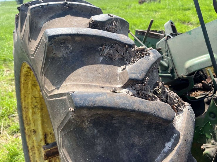 john-deere-70-image-24