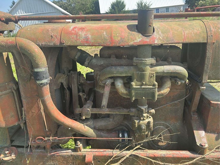 farmall-f30-image-25