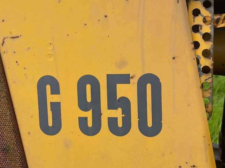 minneapolis-moline-g950-image-17